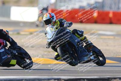 media/Dec-18-2022-SoCal Trackdays (Sun) [[8099a50955]]/Turn 2 (950am)/